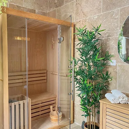 Appartement Bien-etre Au Naturel, Room, Jacuzzi Sauna, Centre-historique *