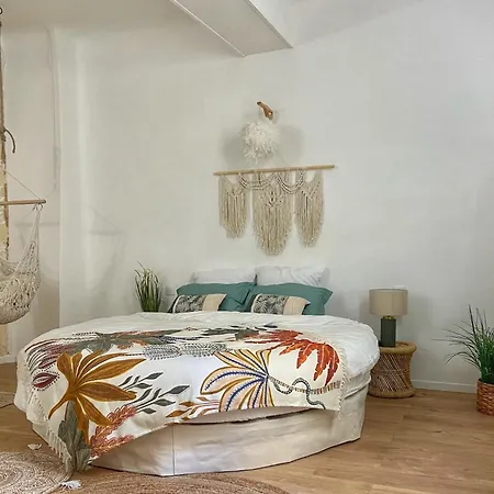 Bien-etre Au Naturel, Room, Jacuzzi Sauna, Centre-historique *